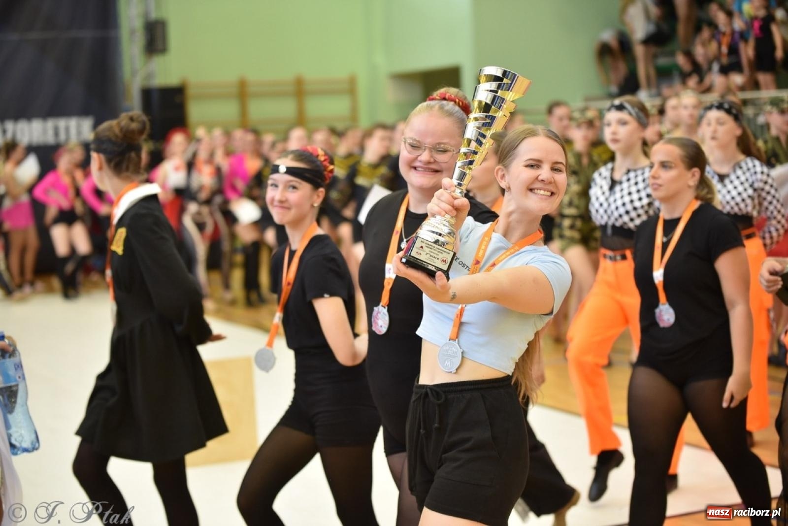 Zdjęcie w galerii na portalu naszraciborz.pl: Trzydniowe święto mażoretek w Raciborzu wiadomości z regionu