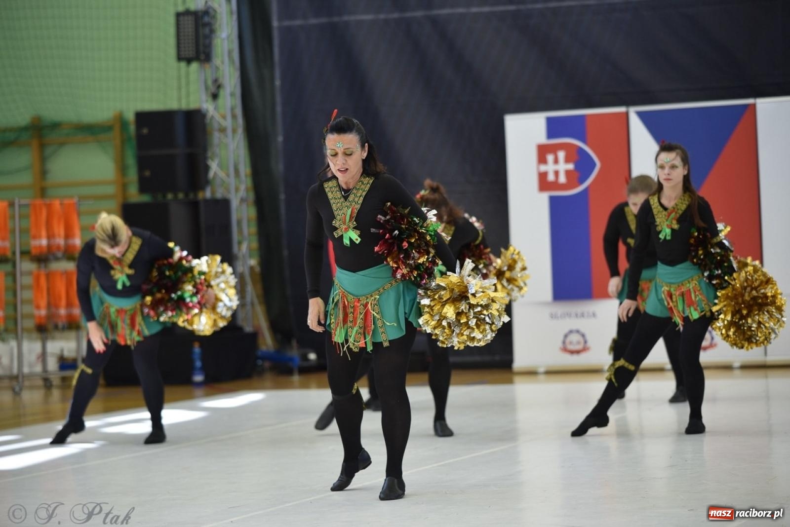 Zdjęcie w galerii na portalu naszraciborz.pl: Trzydniowe święto mażoretek w Raciborzu wiadomości z regionu