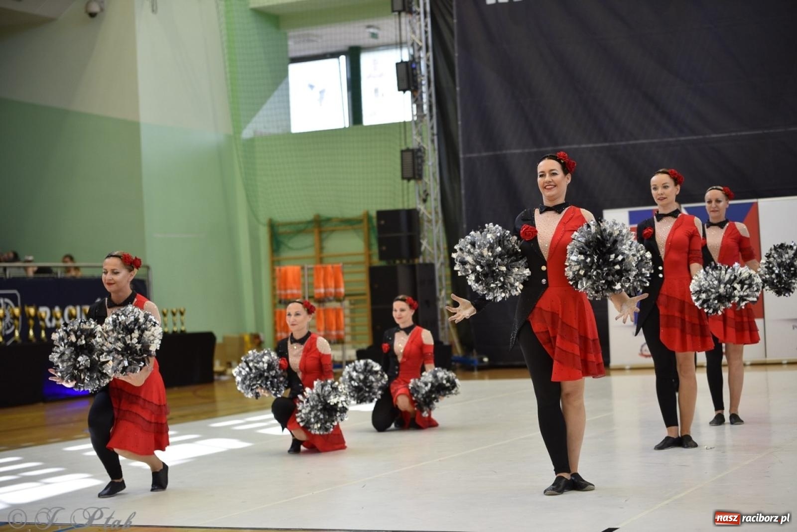 Zdjęcie w galerii na portalu naszraciborz.pl: Trzydniowe święto mażoretek w Raciborzu wiadomości z regionu