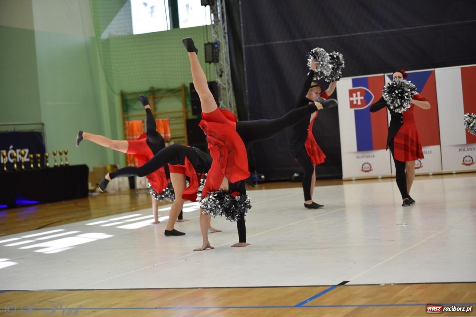 Zdjęcie w galerii na portalu naszraciborz.pl: Trzydniowe święto mażoretek w Raciborzu wiadomości z regionu