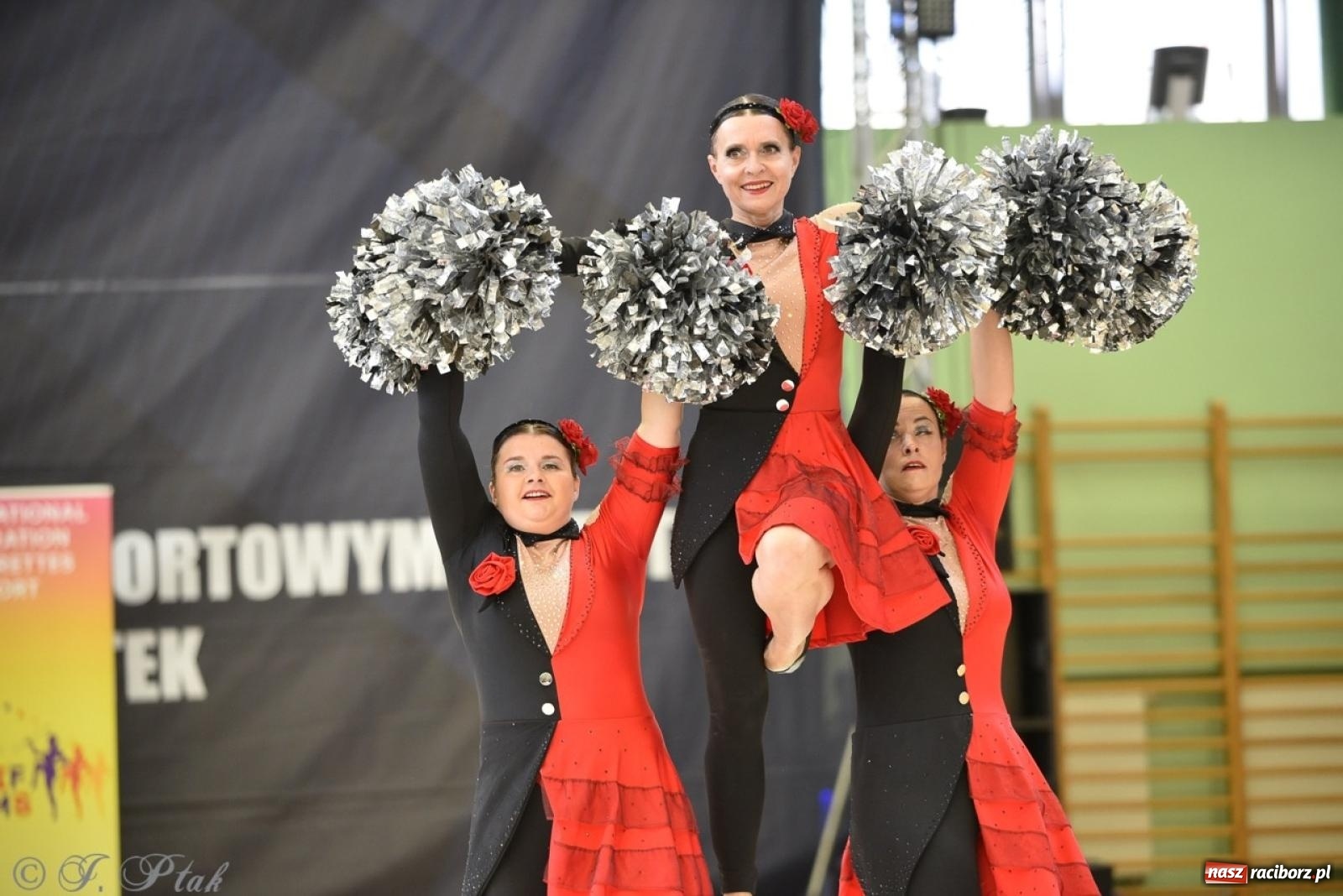 Zdjęcie w galerii na portalu naszraciborz.pl: Trzydniowe święto mażoretek w Raciborzu wiadomości z regionu