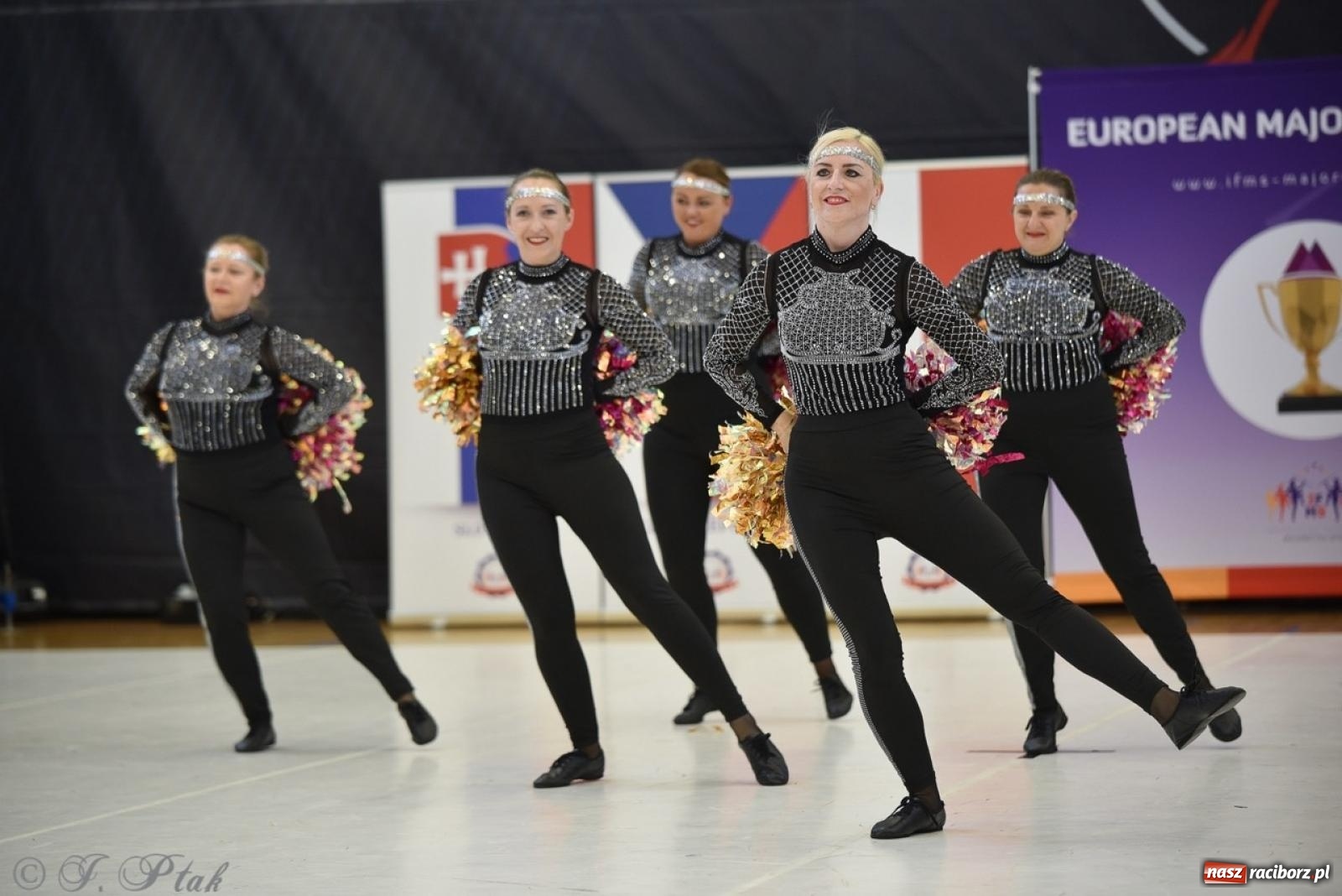 Zdjęcie w galerii na portalu naszraciborz.pl: Trzydniowe święto mażoretek w Raciborzu wiadomości z regionu