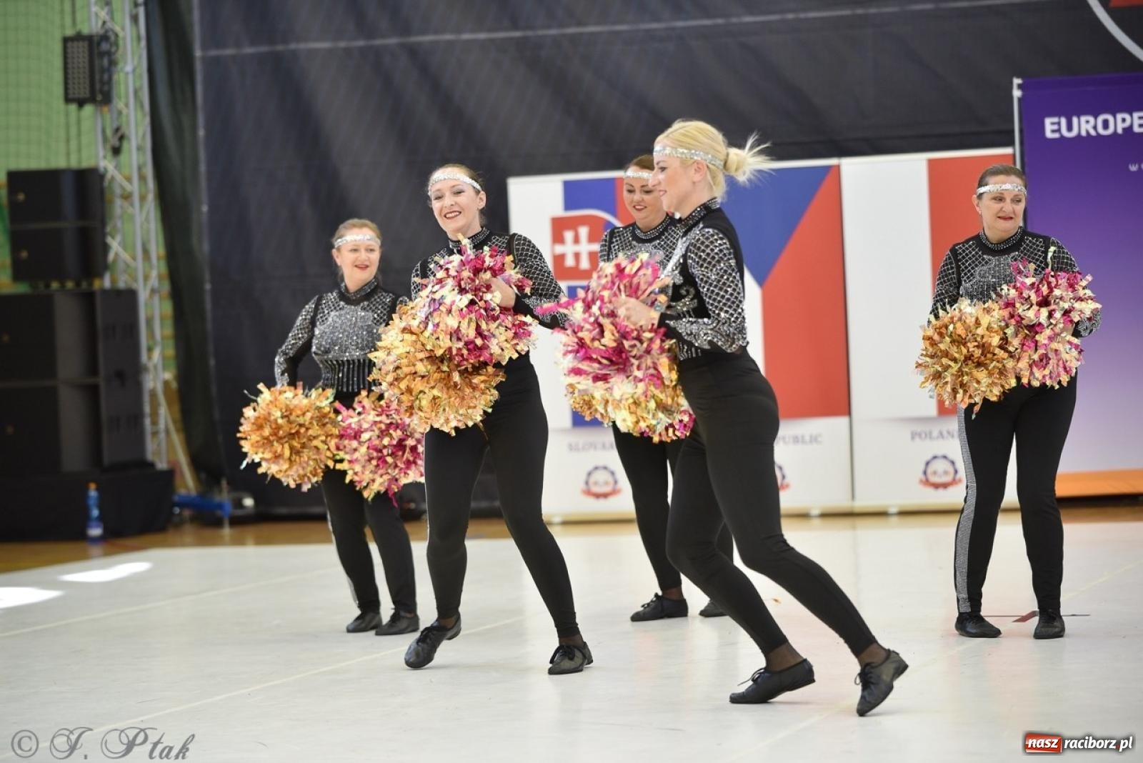 Zdjęcie w galerii na portalu naszraciborz.pl: Trzydniowe święto mażoretek w Raciborzu wiadomości z regionu