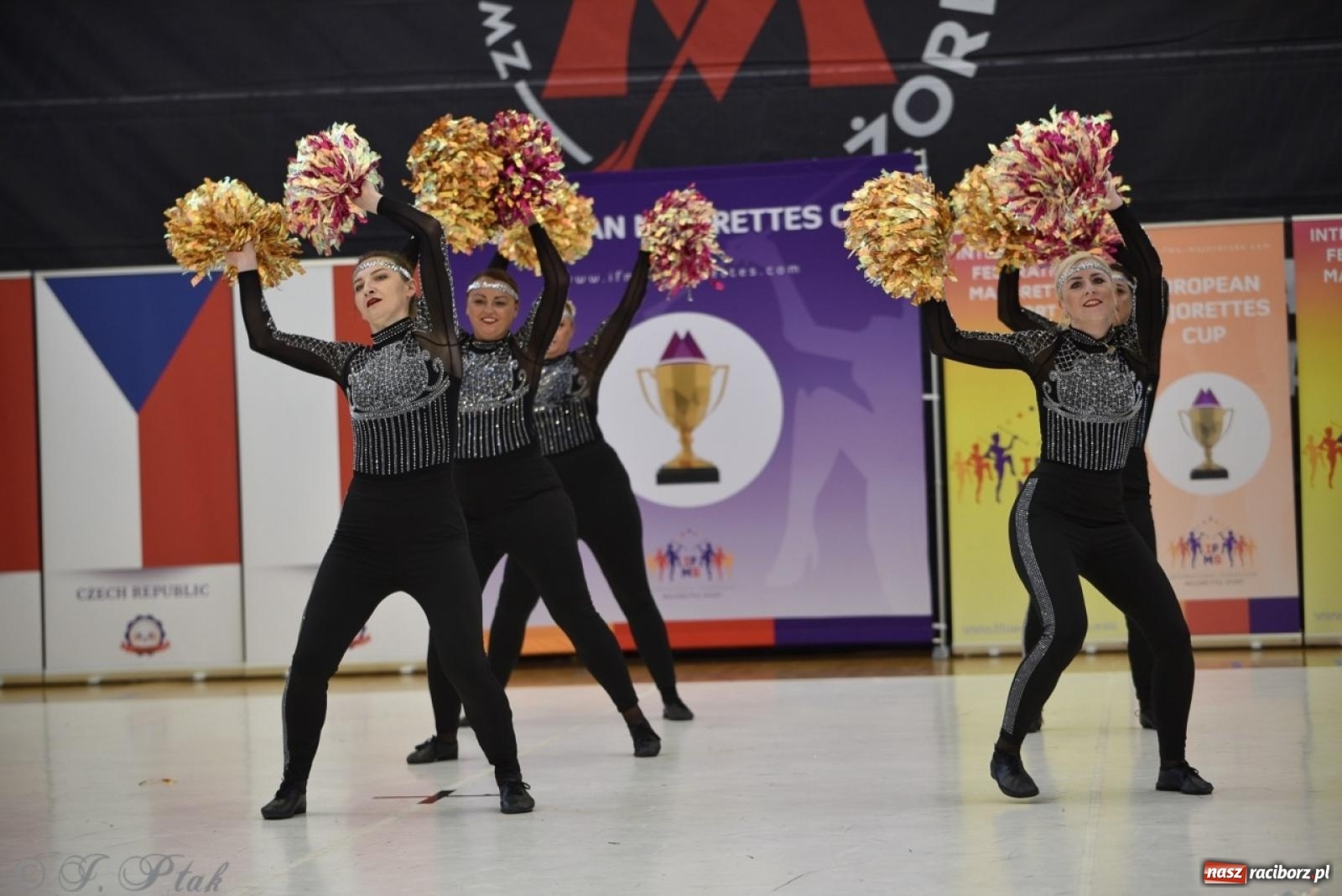 Zdjęcie w galerii na portalu naszraciborz.pl: Trzydniowe święto mażoretek w Raciborzu wiadomości z regionu