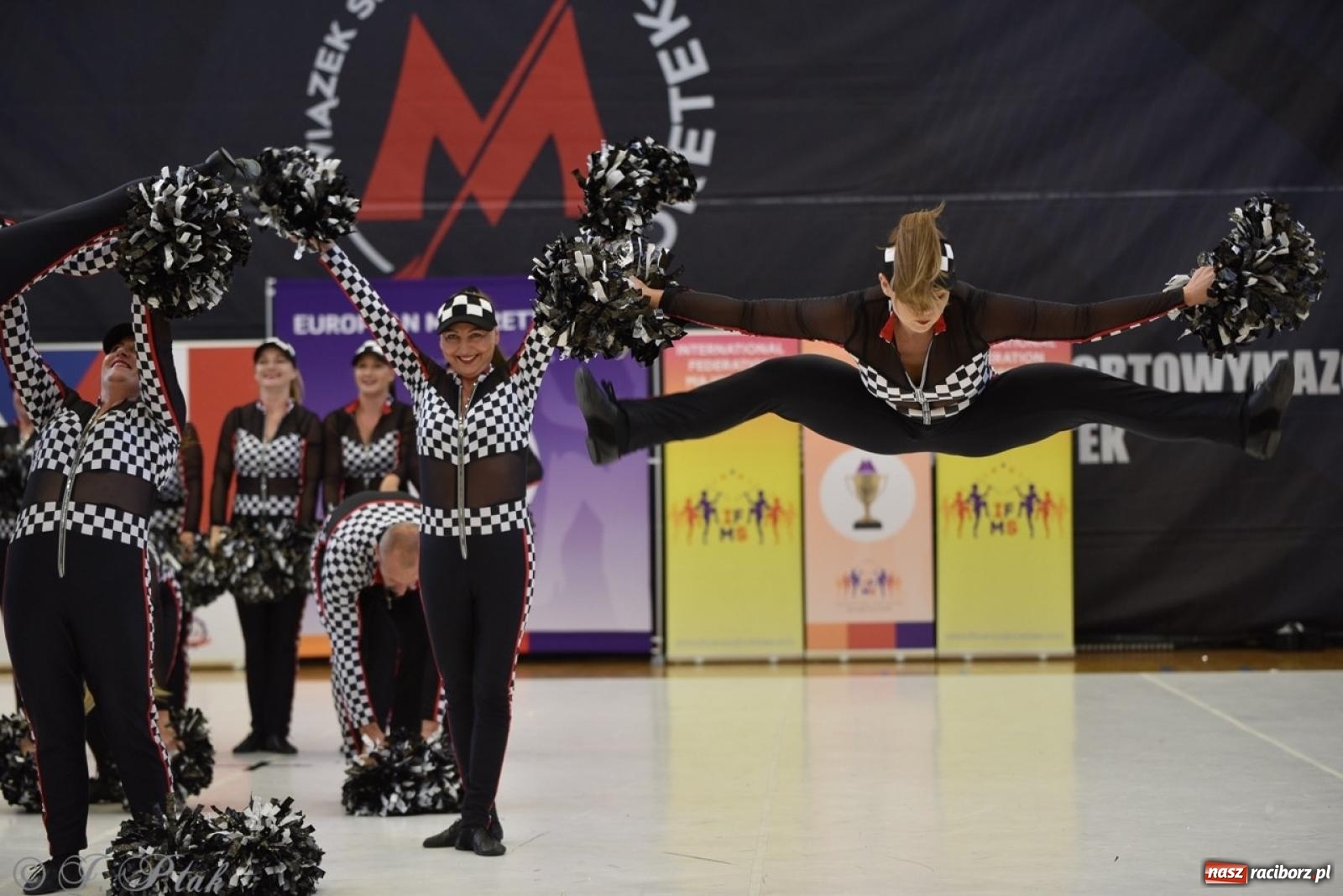 Zdjęcie w galerii na portalu naszraciborz.pl: Trzydniowe święto mażoretek w Raciborzu wiadomości z regionu