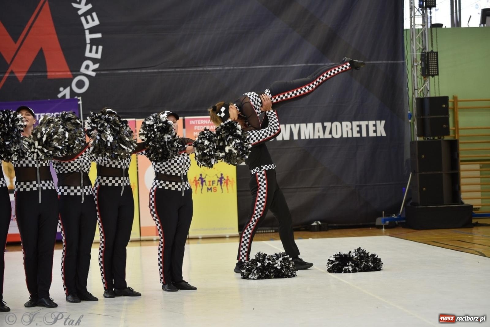 Zdjęcie w galerii na portalu naszraciborz.pl: Trzydniowe święto mażoretek w Raciborzu wiadomości z regionu