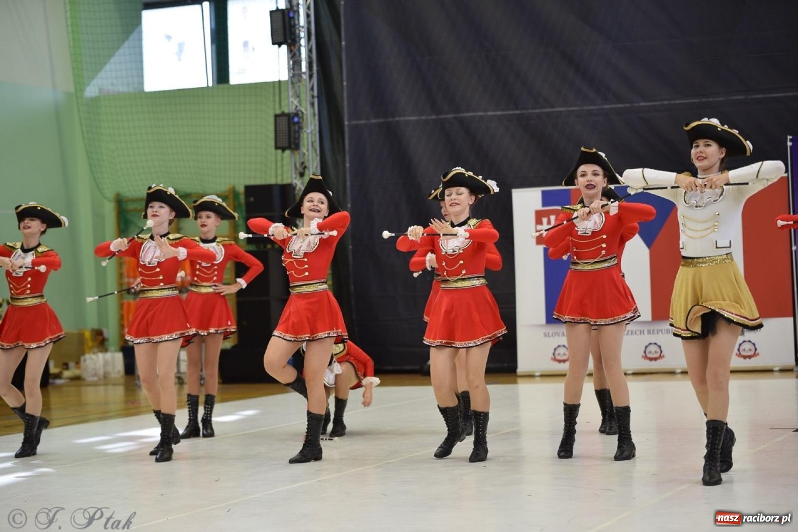 Zdjęcie w galerii na portalu naszraciborz.pl: Trzydniowe święto mażoretek w Raciborzu wiadomości z regionu