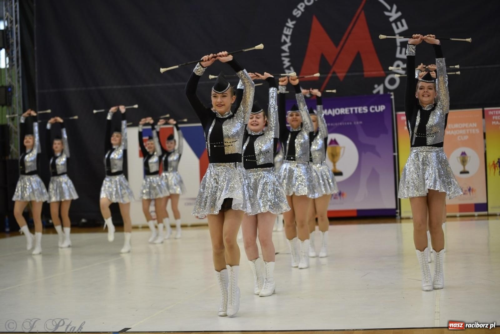 Zdjęcie w galerii na portalu naszraciborz.pl: Trzydniowe święto mażoretek w Raciborzu wiadomości z regionu