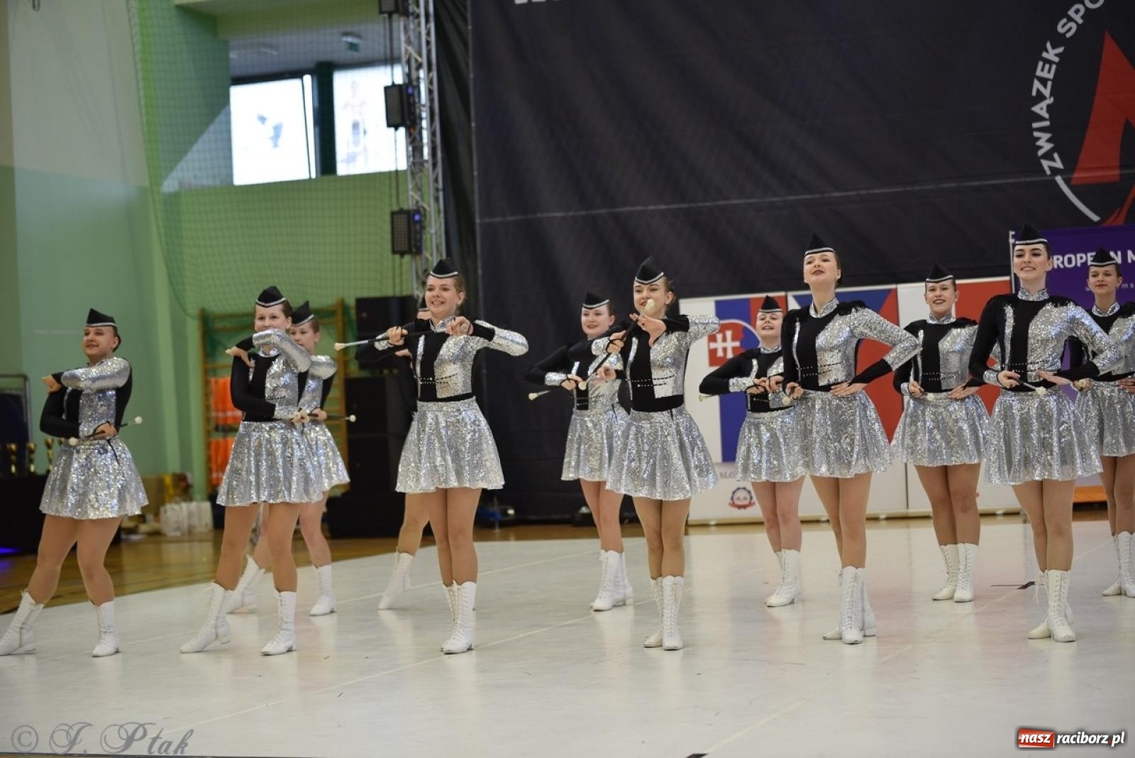 Zdjęcie w galerii na portalu naszraciborz.pl: Trzydniowe święto mażoretek w Raciborzu wiadomości z regionu