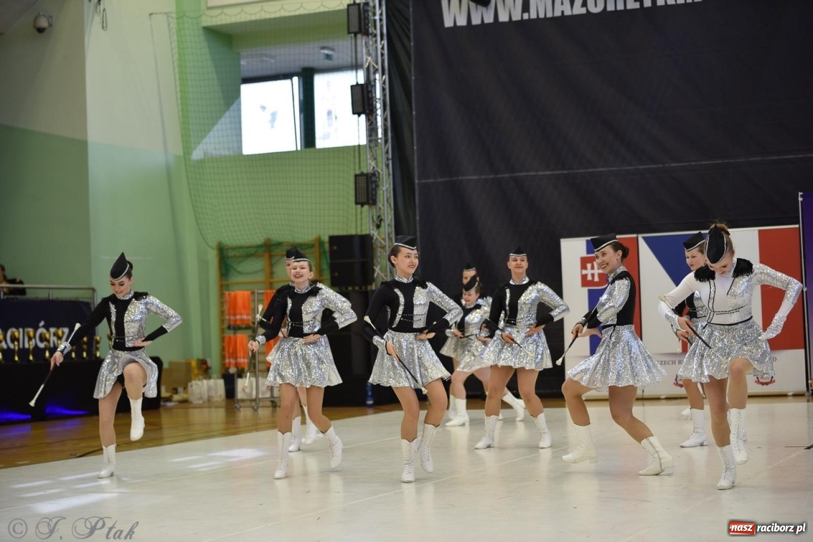 Zdjęcie w galerii na portalu naszraciborz.pl: Trzydniowe święto mażoretek w Raciborzu wiadomości z regionu