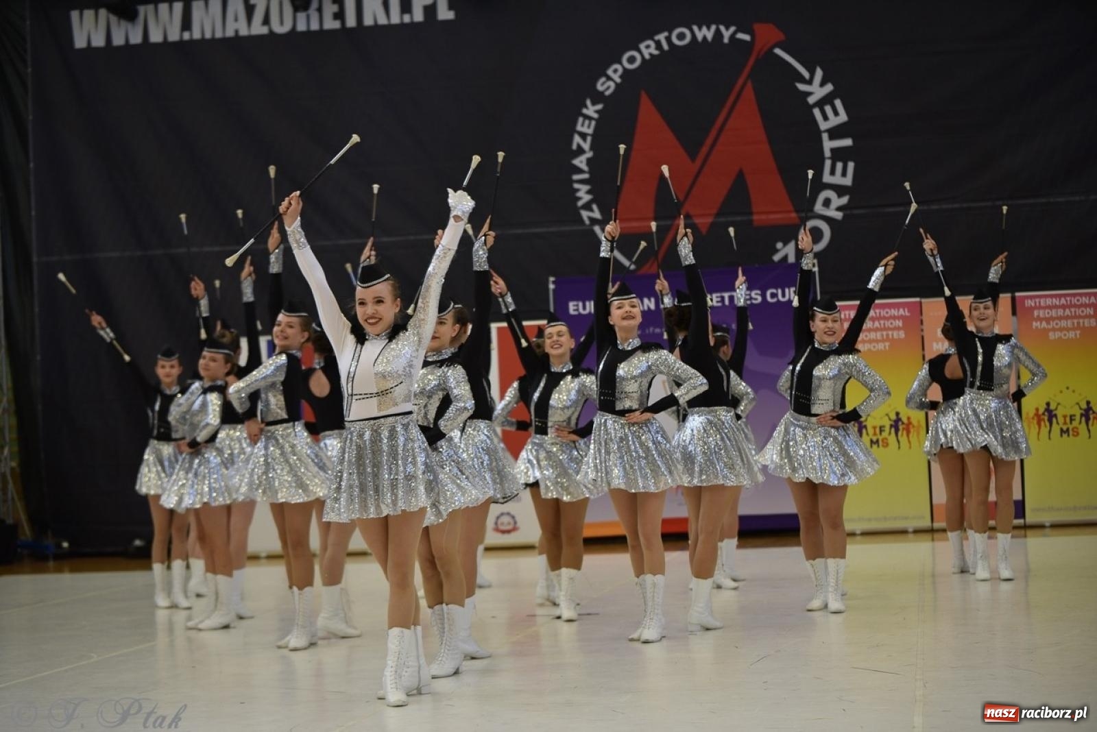 Zdjęcie w galerii na portalu naszraciborz.pl: Trzydniowe święto mażoretek w Raciborzu wiadomości z regionu