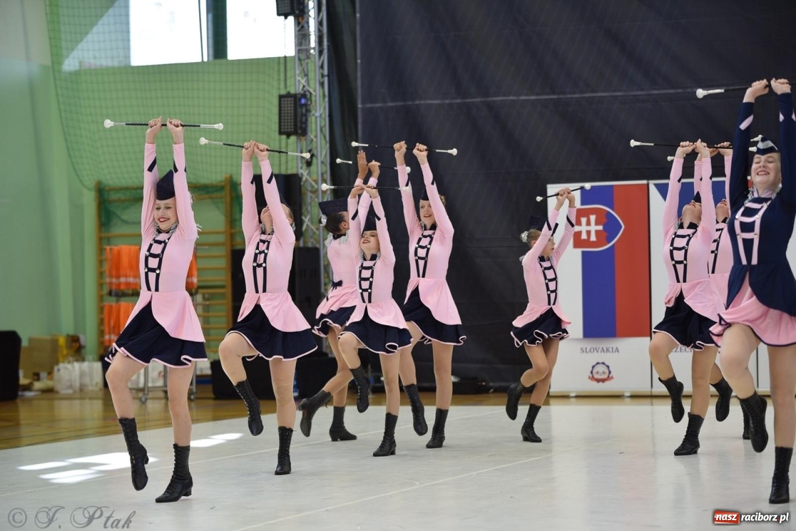 Zdjęcie w galerii na portalu naszraciborz.pl: Trzydniowe święto mażoretek w Raciborzu wiadomości z regionu