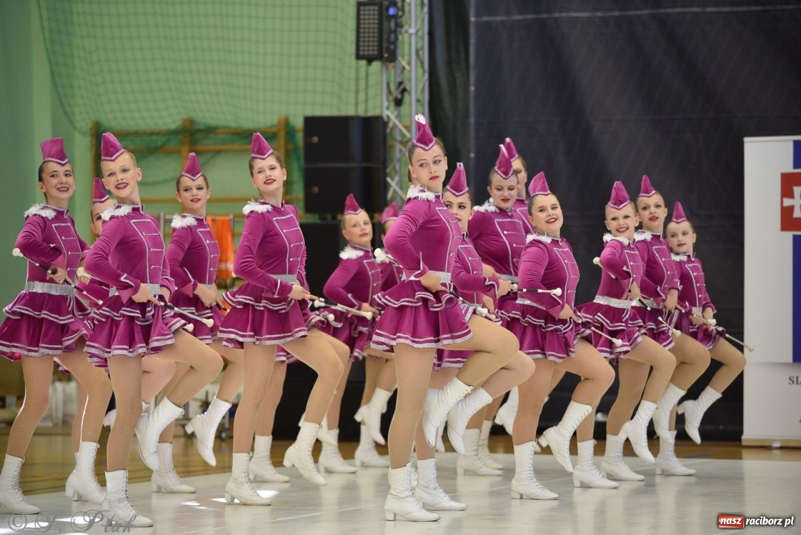 Zdjęcie w galerii na portalu naszraciborz.pl: Trzydniowe święto mażoretek w Raciborzu wiadomości z regionu