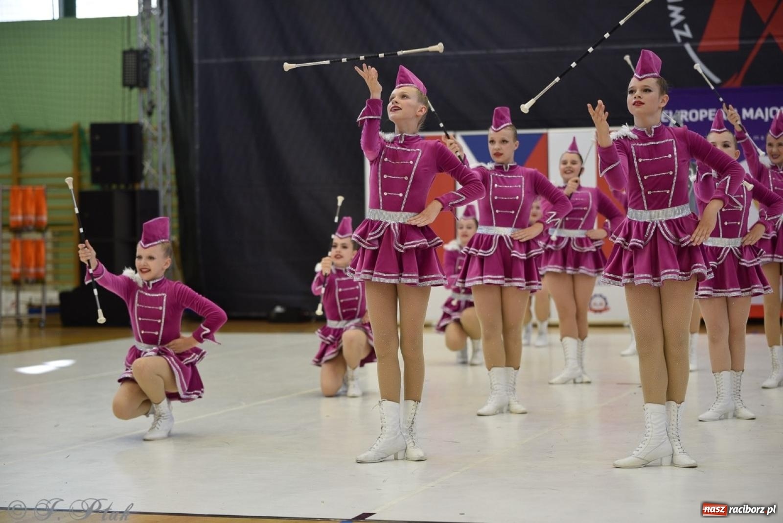 Zdjęcie w galerii na portalu naszraciborz.pl: Trzydniowe święto mażoretek w Raciborzu wiadomości z regionu