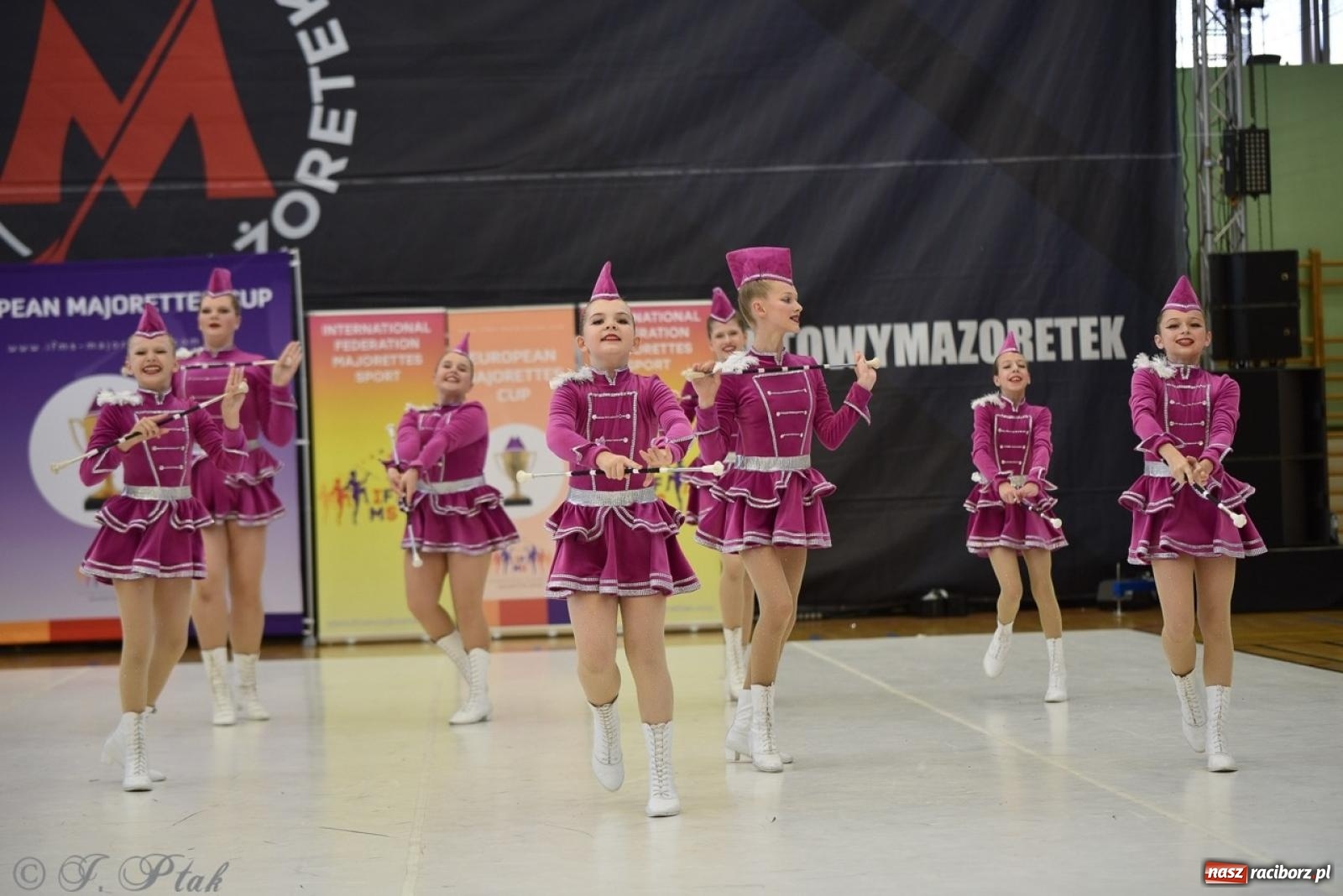 Zdjęcie w galerii na portalu naszraciborz.pl: Trzydniowe święto mażoretek w Raciborzu wiadomości z regionu
