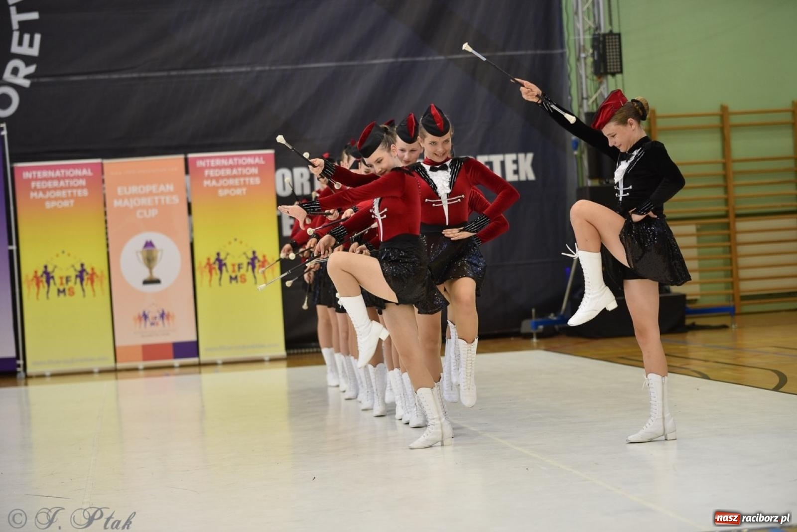 Zdjęcie w galerii na portalu naszraciborz.pl: Trzydniowe święto mażoretek w Raciborzu wiadomości z regionu