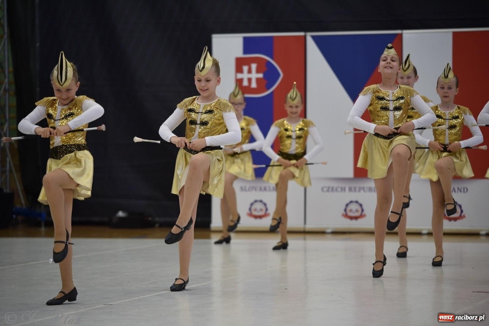 Zdjęcie w galerii na portalu naszraciborz.pl: Trzydniowe święto mażoretek w Raciborzu wiadomości z regionu