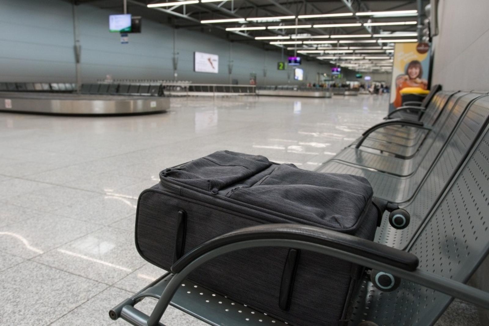 Zdjęcie w galerii na portalu naszraciborz.pl: ŚOSG Racibórz. Te zachowania na lotnisku i samolocie to wykroczenia wiadomości z regionu