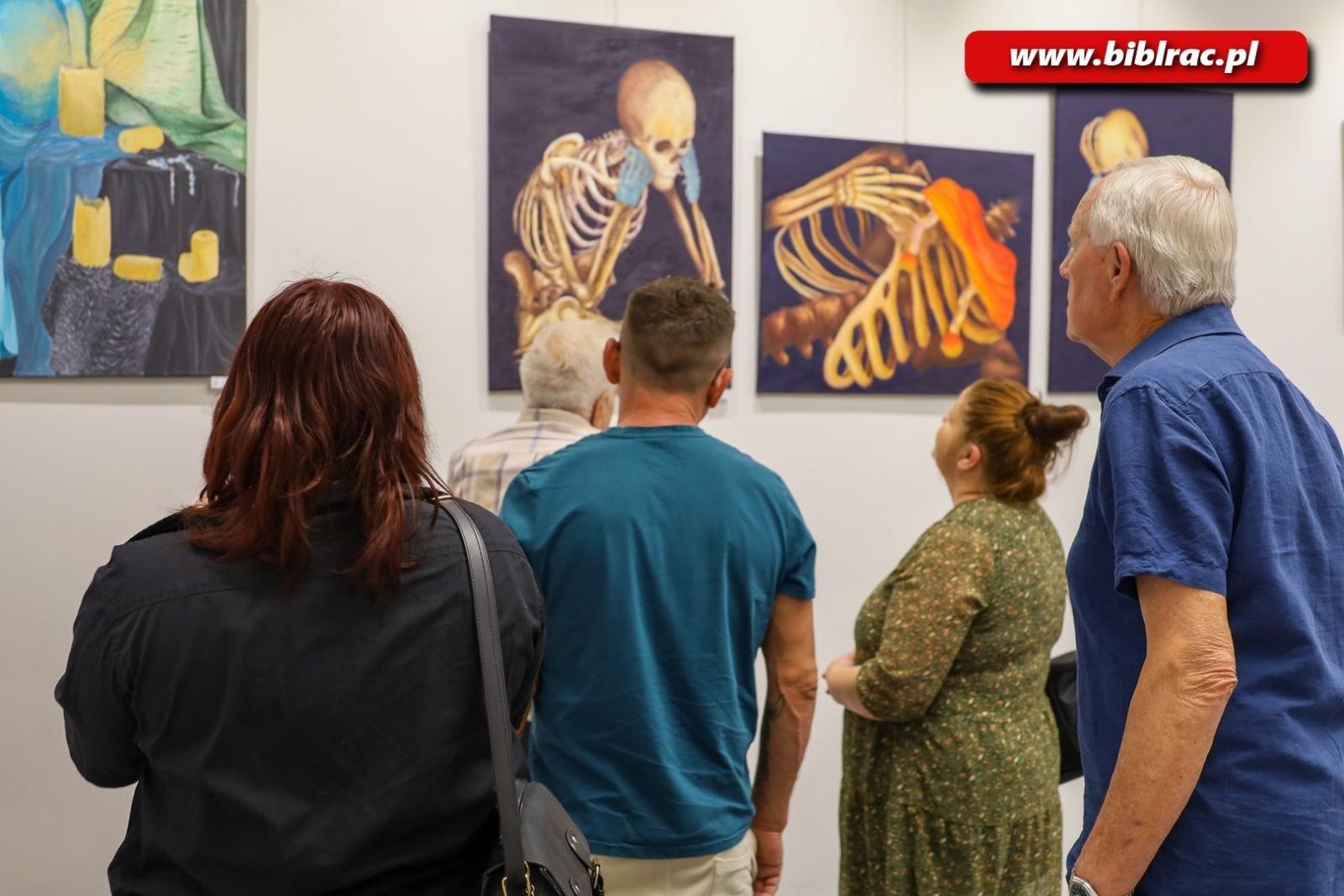 Zdjęcie w galerii na portalu naszraciborz.pl: Absolwenci Liceum Plastycznego pokazali swoje prace w Gawrze wiadomości z regionu