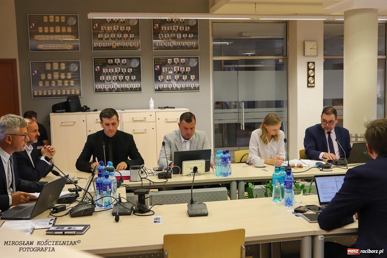 Zdjęcie w galerii na portalu naszraciborz.pl: Sesja pełna emocji. Rada Powiatu dała zielone światło do przekształcenia MDK-u wiadomości z regionu