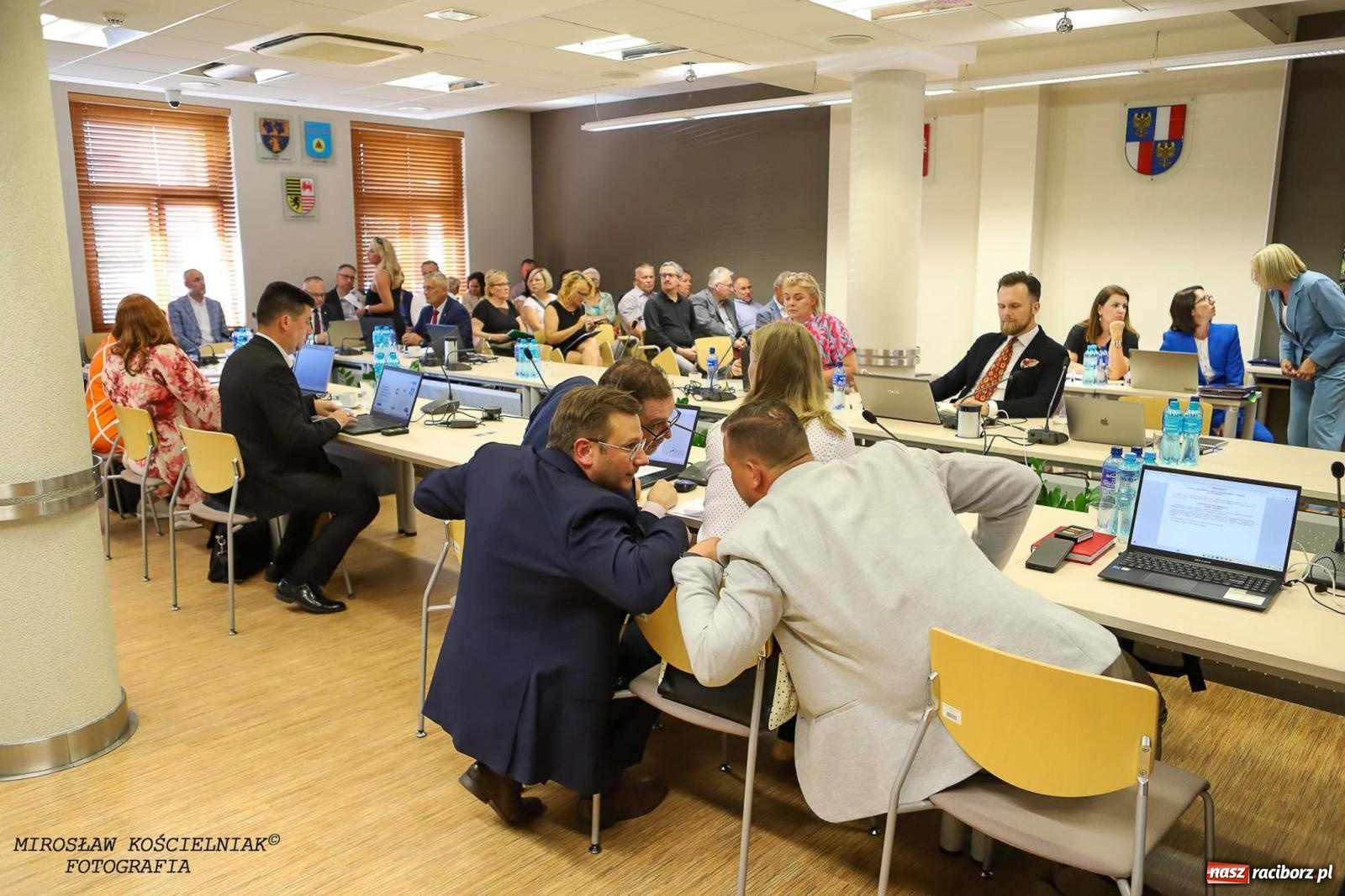 Zdjęcie w galerii na portalu naszraciborz.pl: Sesja pełna emocji. Rada Powiatu dała zielone światło do przekształcenia MDK-u wiadomości z regionu