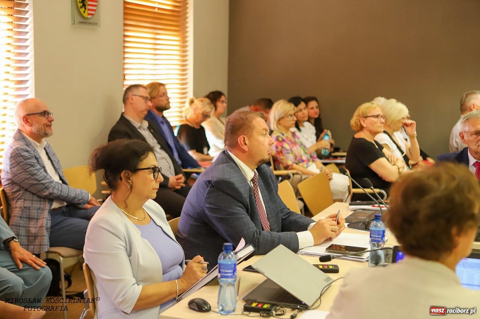 Zdjęcie w galerii na portalu naszraciborz.pl: Sesja pełna emocji. Rada Powiatu dała zielone światło do przekształcenia MDK-u wiadomości z regionu