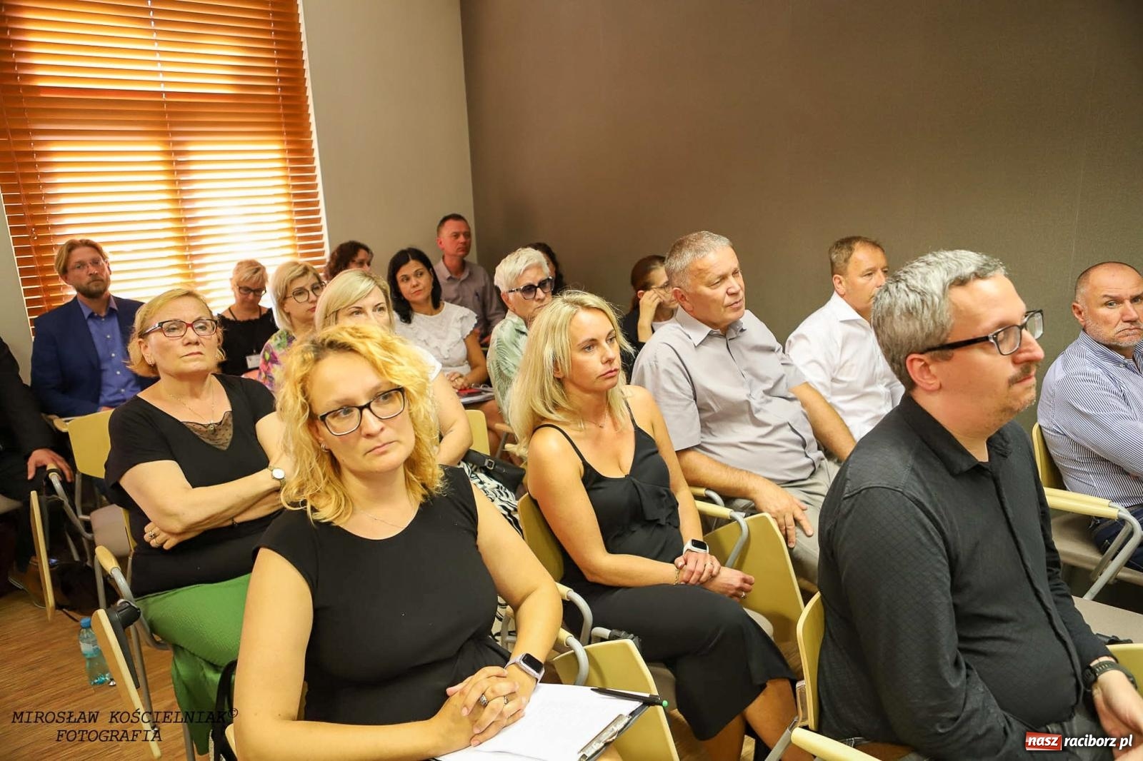 Zdjęcie w galerii na portalu naszraciborz.pl: Sesja pełna emocji. Rada Powiatu dała zielone światło do przekształcenia MDK-u wiadomości z regionu