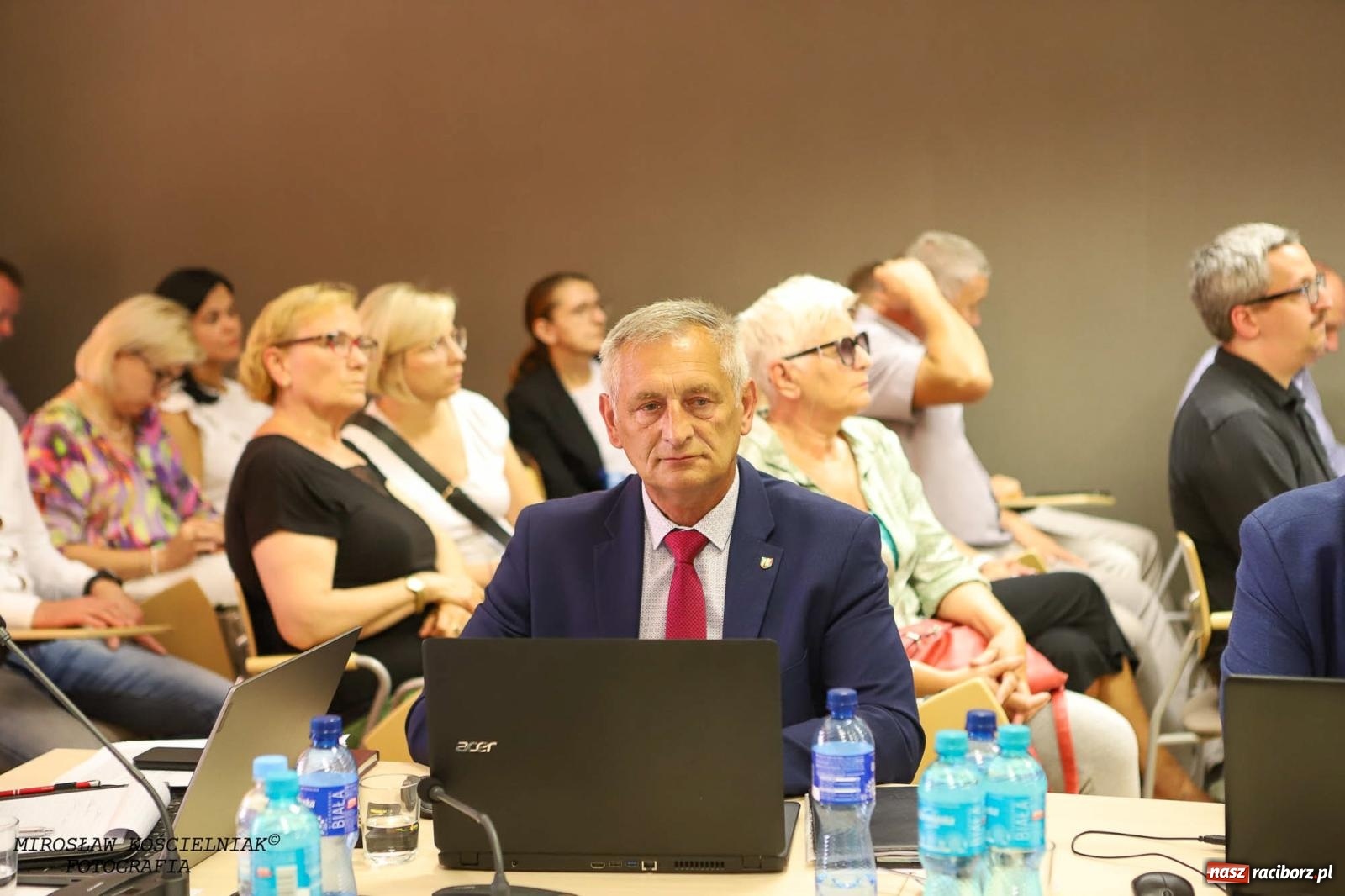 Zdjęcie w galerii na portalu naszraciborz.pl: Sesja pełna emocji. Rada Powiatu dała zielone światło do przekształcenia MDK-u wiadomości z regionu