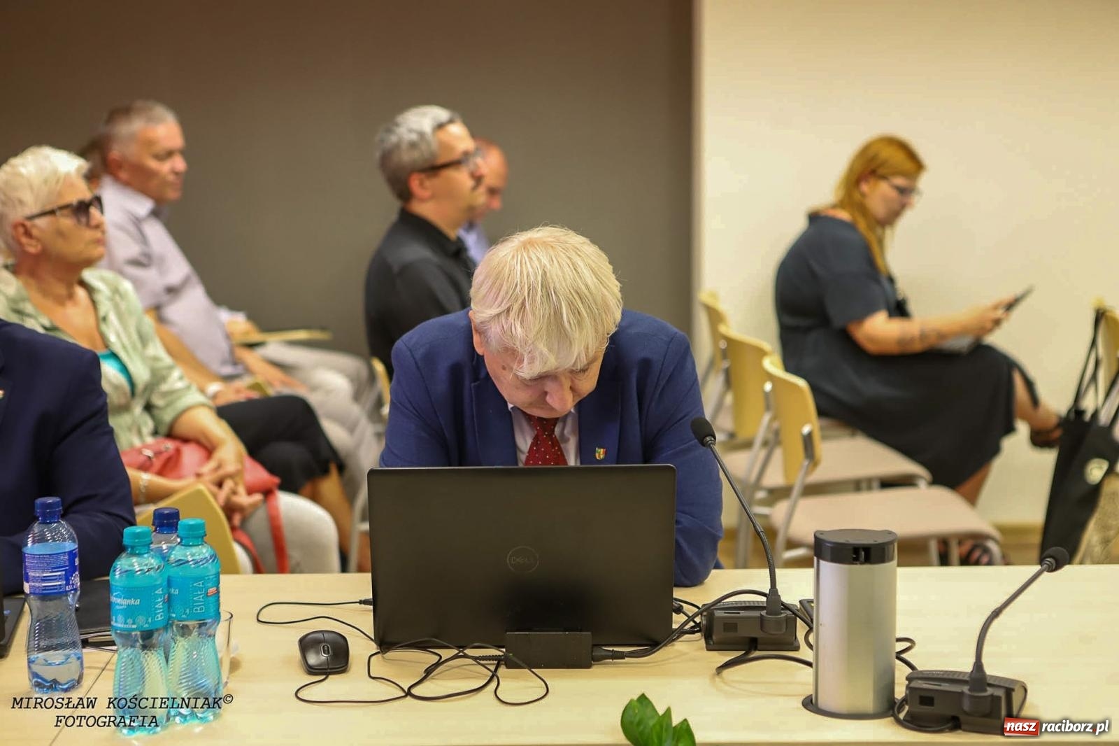 Zdjęcie w galerii na portalu naszraciborz.pl: Sesja pełna emocji. Rada Powiatu dała zielone światło do przekształcenia MDK-u wiadomości z regionu