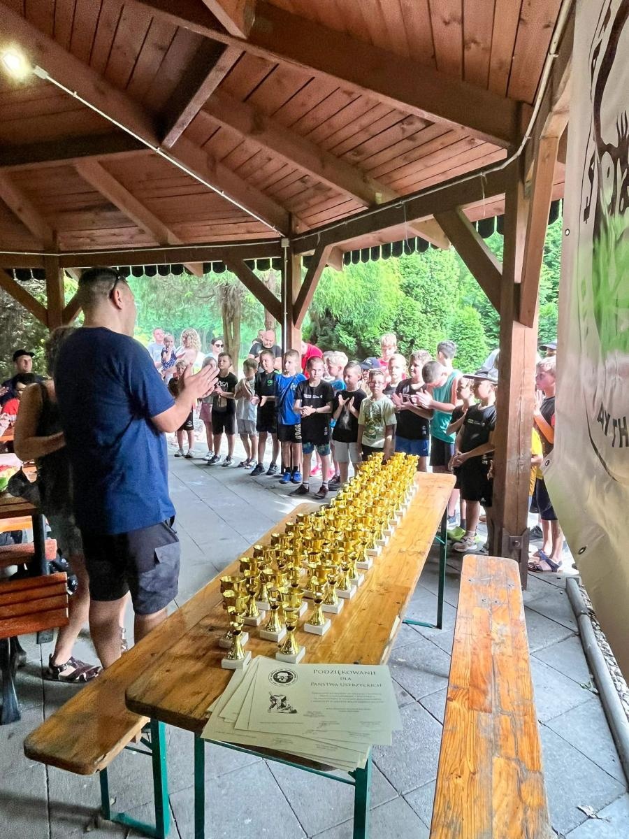 Zdjęcie w galerii na portalu naszraciborz.pl: Najmłodsi Łamatorzy w rodzinnym gronie zakończyli sezon wiadomości z regionu