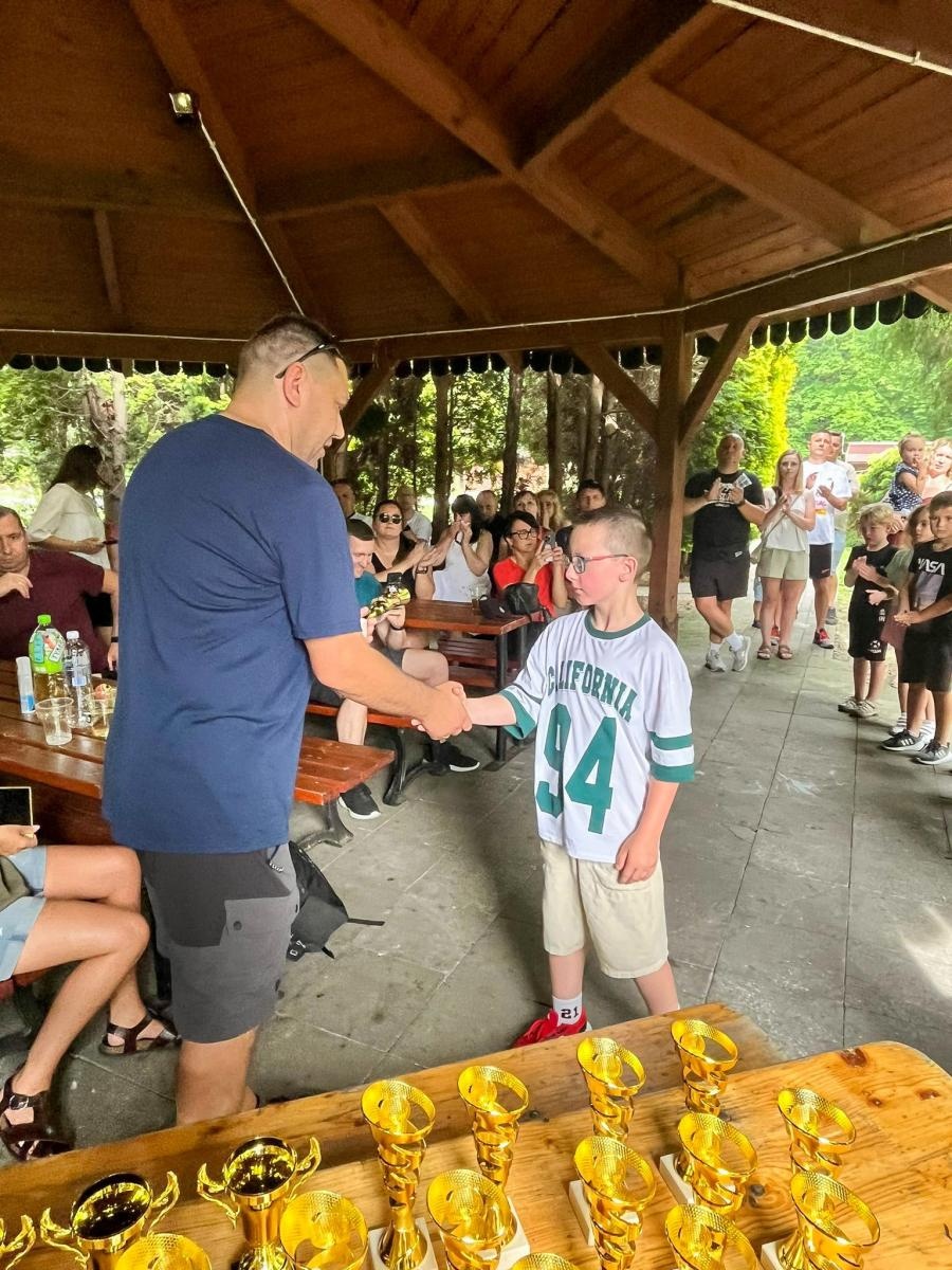 Zdjęcie w galerii na portalu naszraciborz.pl: Najmłodsi Łamatorzy w rodzinnym gronie zakończyli sezon wiadomości z regionu