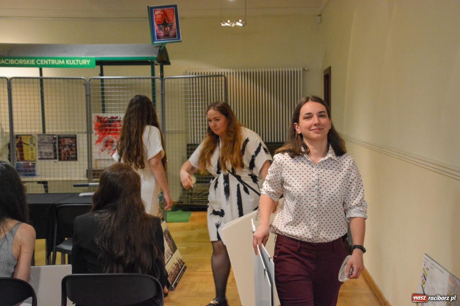 Zdjęcie w galerii na portalu naszraciborz.pl: Absolwenci raciborskiej architektury bronili swoje projekty inżynierskie wiadomości z regionu