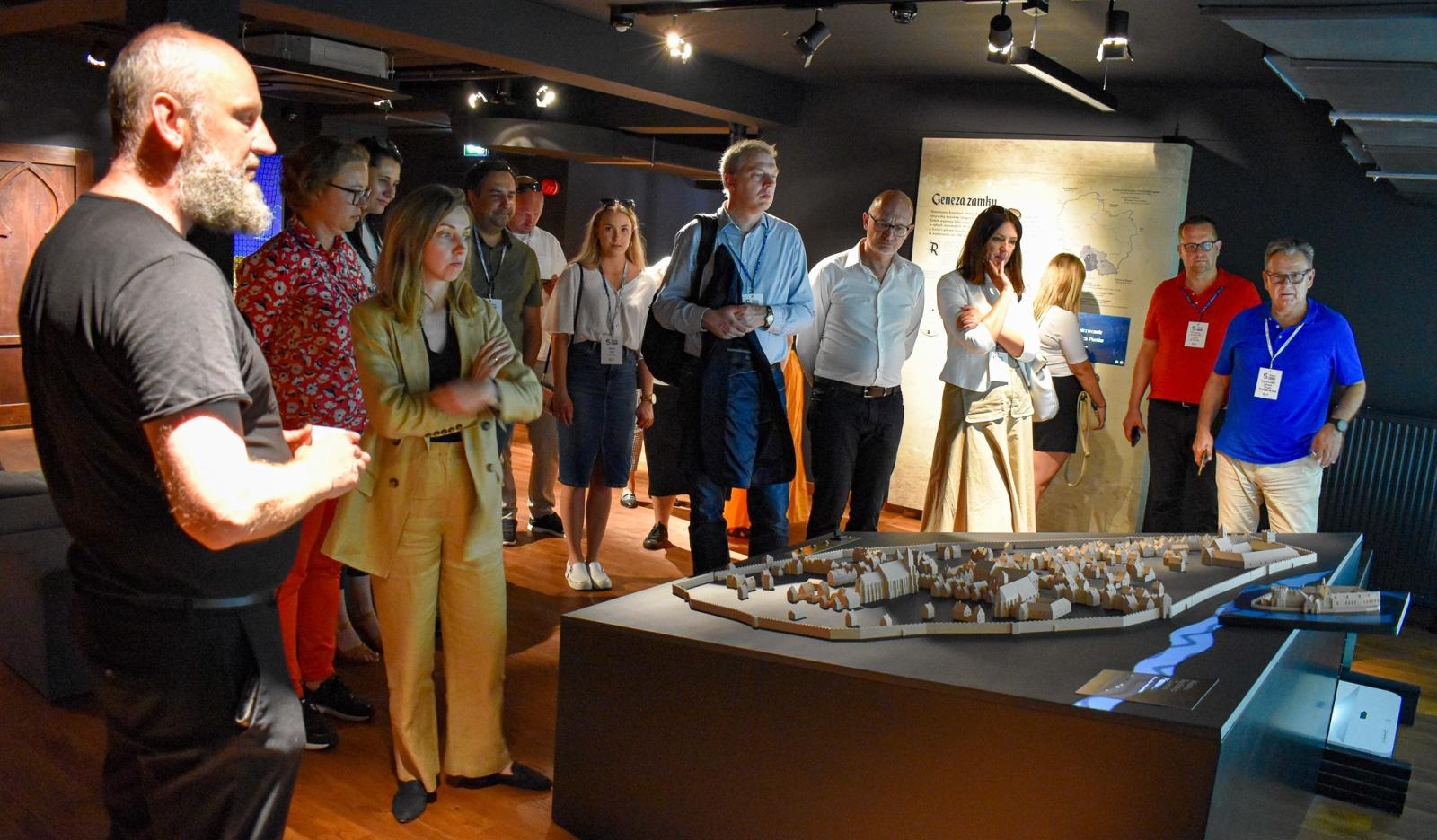 Zdjęcie w galerii na portalu naszraciborz.pl: VI Silesia Meeting Day na Zamku Piastowskim w Raciborzu wiadomości z regionu