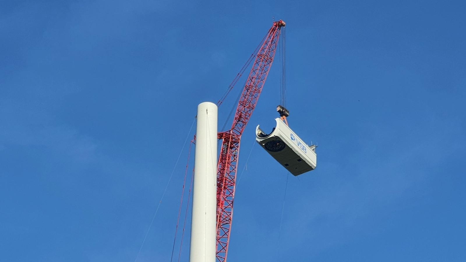 Zdjęcie w galerii na portalu naszraciborz.pl: Montaż wiatraków na farmie wiatrowej Racibórz zakończony [FOTO] wiadomości z regionu