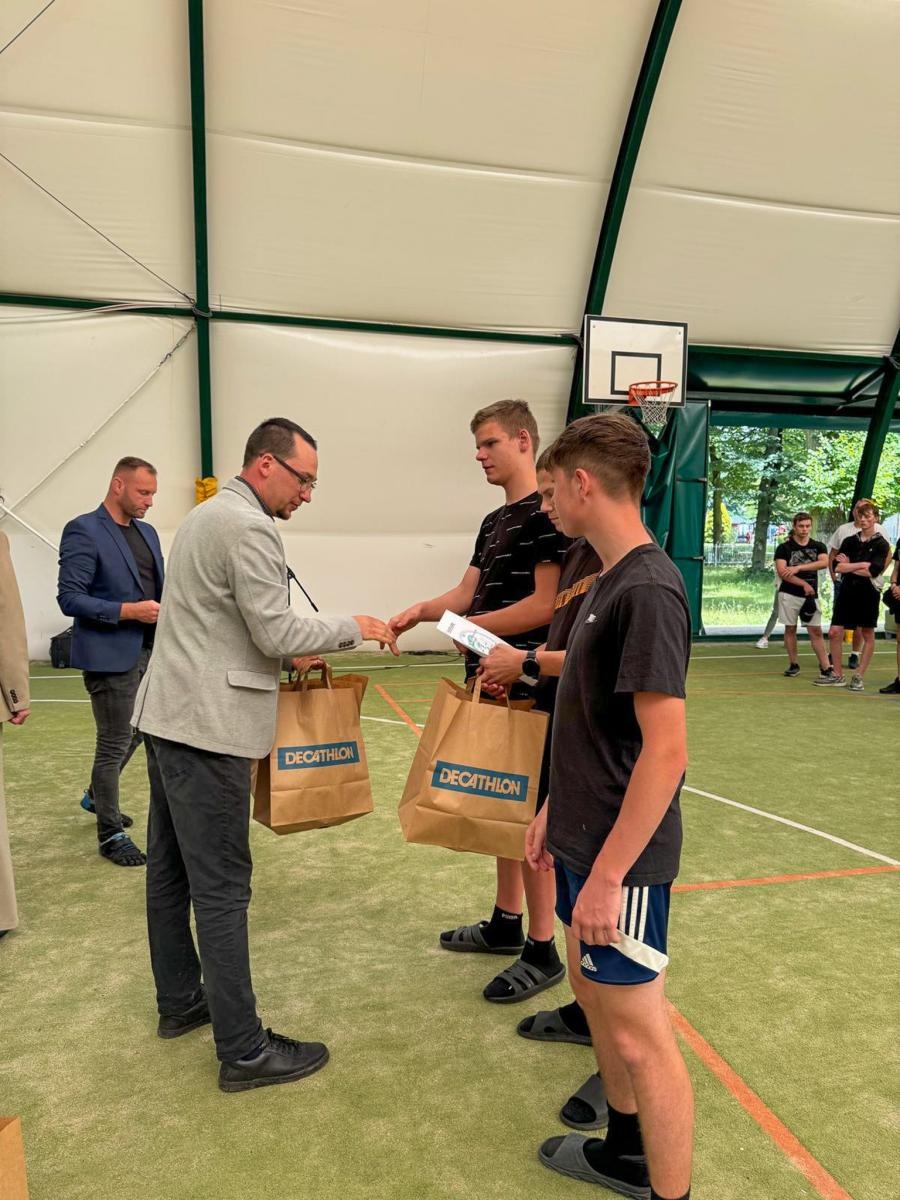 Zdjęcie w galerii na portalu naszraciborz.pl: W Rudach odbyły się X Mistrzostwa Polski w Wędkarstwie Spławikowym MOW-ów wiadomości z regionu