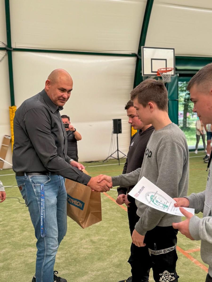 Zdjęcie w galerii na portalu naszraciborz.pl: W Rudach odbyły się X Mistrzostwa Polski w Wędkarstwie Spławikowym MOW-ów wiadomości z regionu