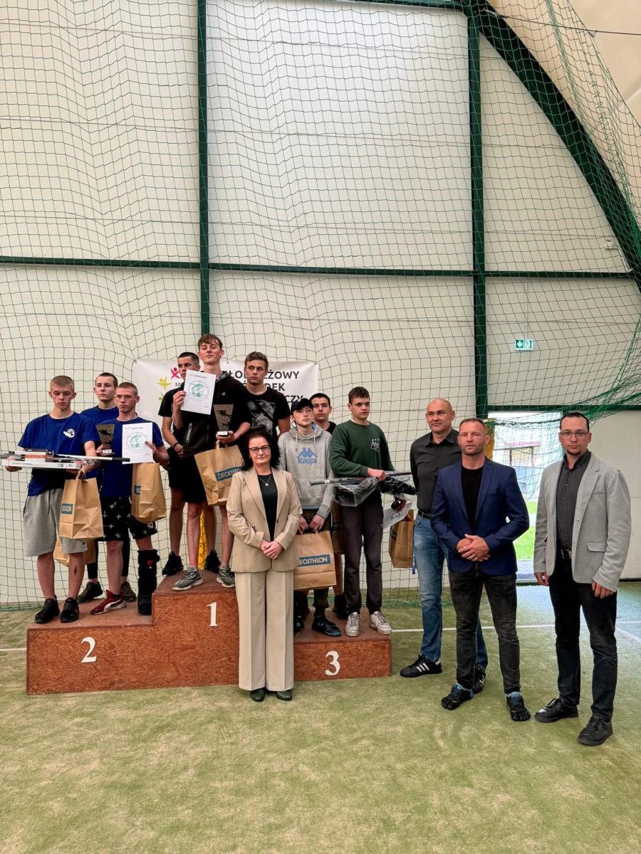 Zdjęcie w galerii na portalu naszraciborz.pl: W Rudach odbyły się X Mistrzostwa Polski w Wędkarstwie Spławikowym MOW-ów wiadomości z regionu