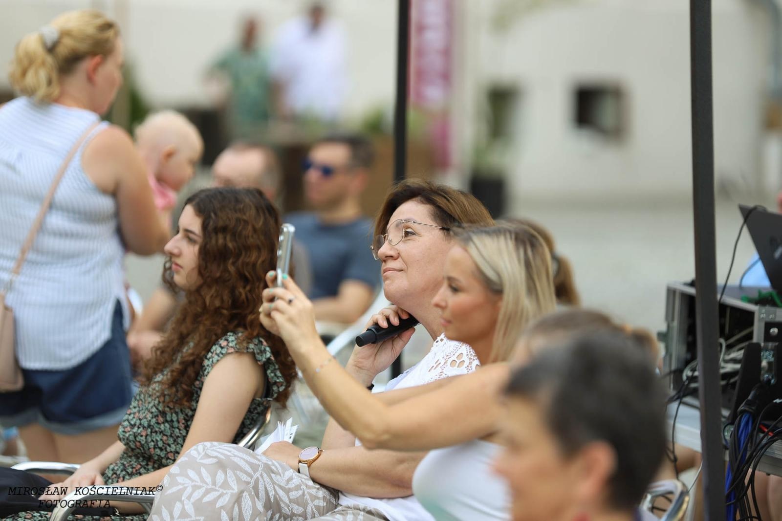 Zdjęcie w galerii na portalu naszraciborz.pl: Letnie koncerty MDK na zamku [FOTO i WIDEO] wiadomości z regionu