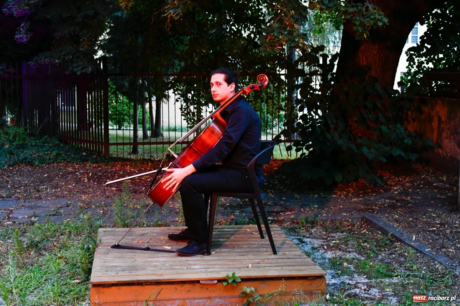 Zdjęcie w galerii na portalu naszraciborz.pl: NOC KULTURY II - Zda[e]rzenia NIEPOWTARZALNE w RCK wiadomości z regionu