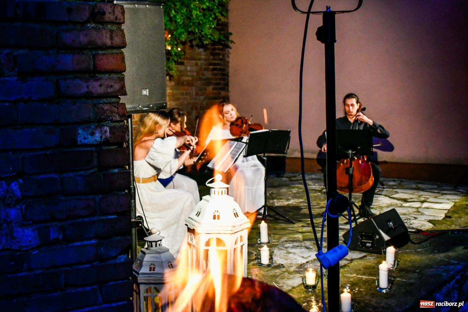 Zdjęcie w galerii na portalu naszraciborz.pl: NOC KULTURY II - Zda[e]rzenia NIEPOWTARZALNE w RCK wiadomości z regionu