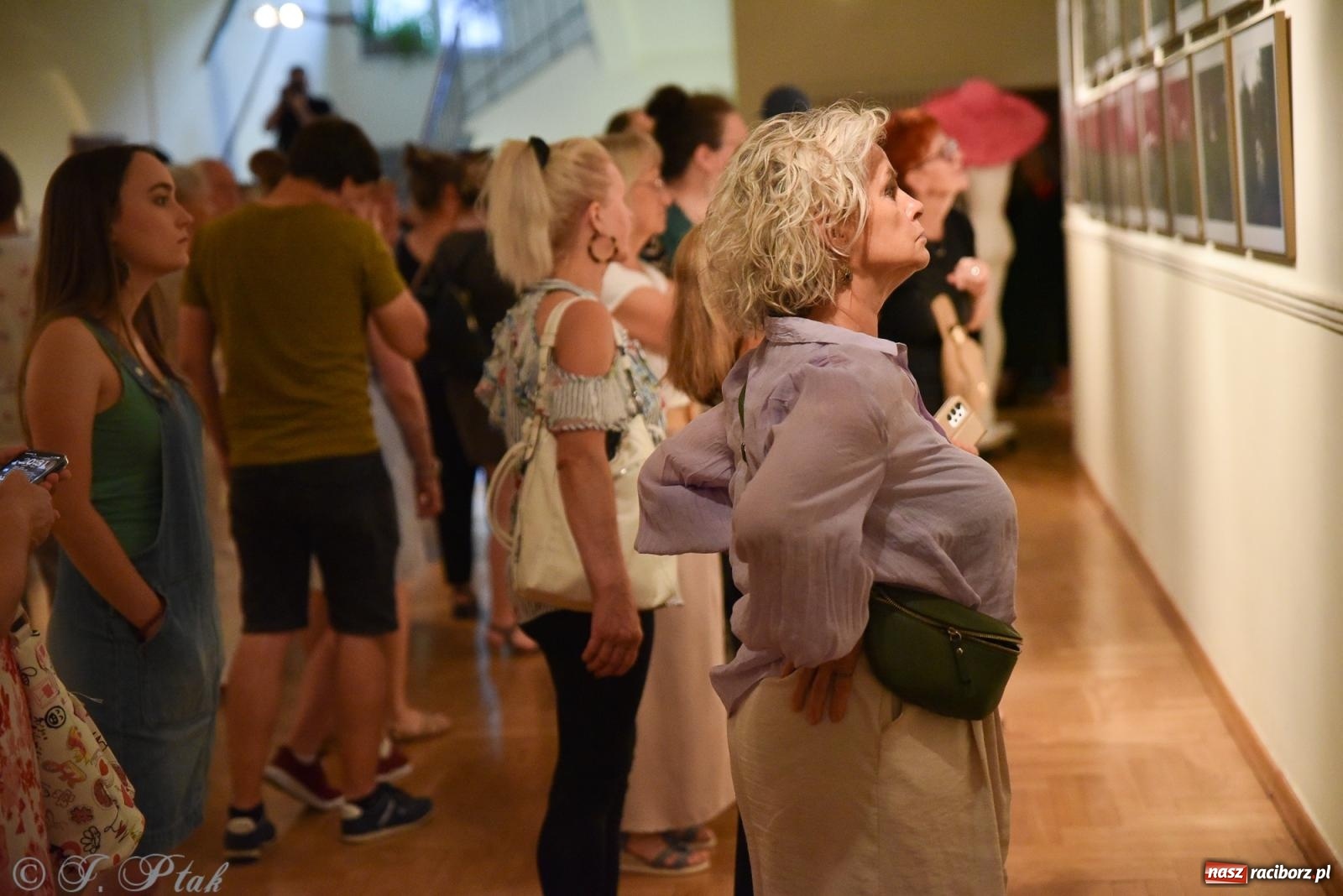 Zdjęcie w galerii na portalu naszraciborz.pl: NOC KULTURY II - Zda[e]rzenia NIEPOWTARZALNE w RCK wiadomości z regionu