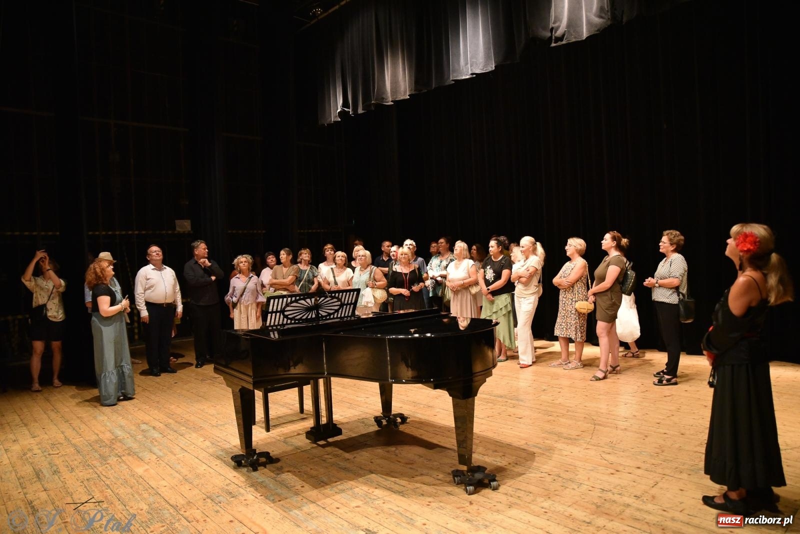 Zdjęcie w galerii na portalu naszraciborz.pl: NOC KULTURY II - Zda[e]rzenia NIEPOWTARZALNE w RCK wiadomości z regionu