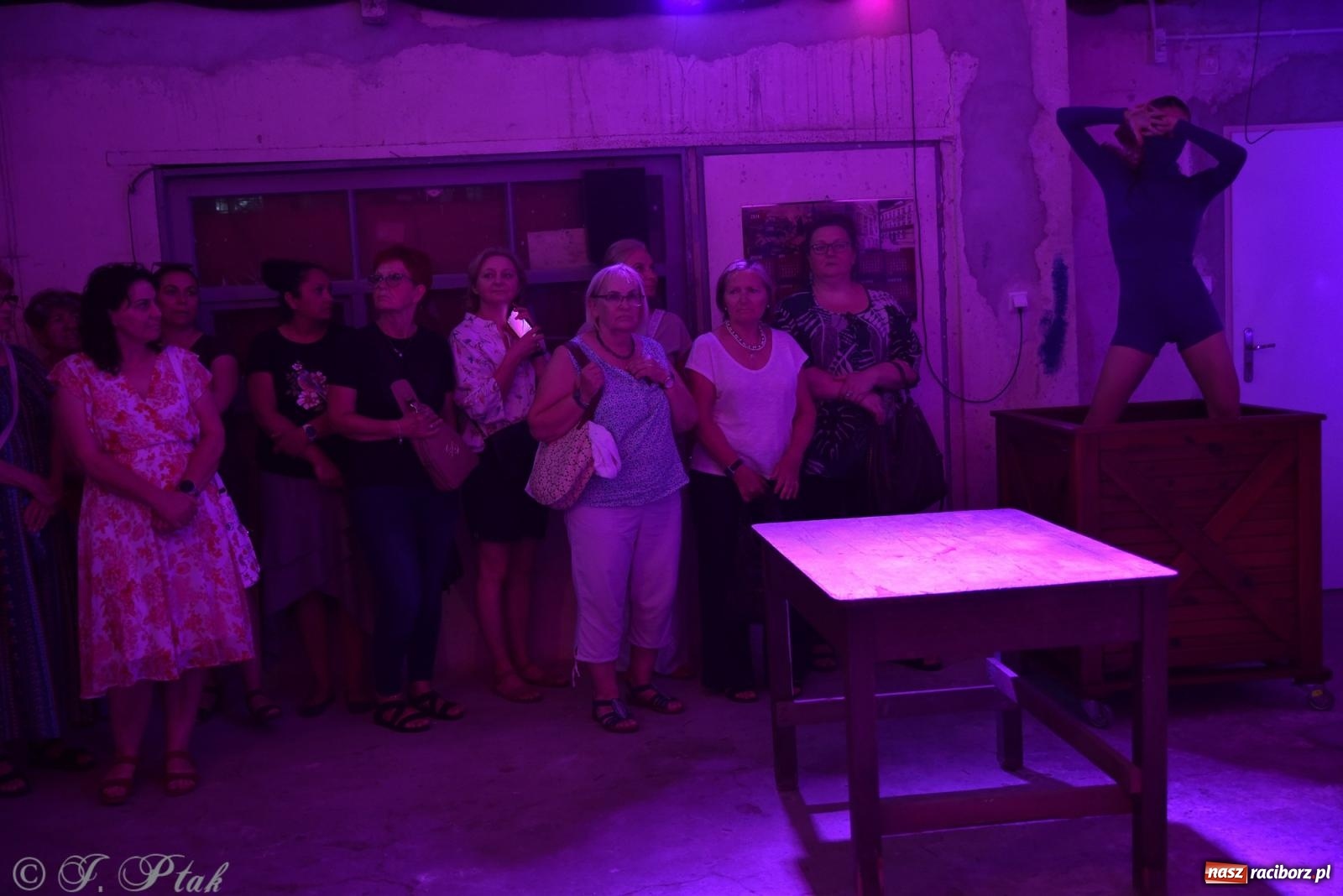 Zdjęcie w galerii na portalu naszraciborz.pl: NOC KULTURY II - Zda[e]rzenia NIEPOWTARZALNE w RCK wiadomości z regionu