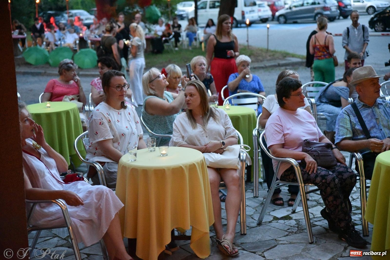 Zdjęcie w galerii na portalu naszraciborz.pl: NOC KULTURY II - Zda[e]rzenia NIEPOWTARZALNE w RCK wiadomości z regionu