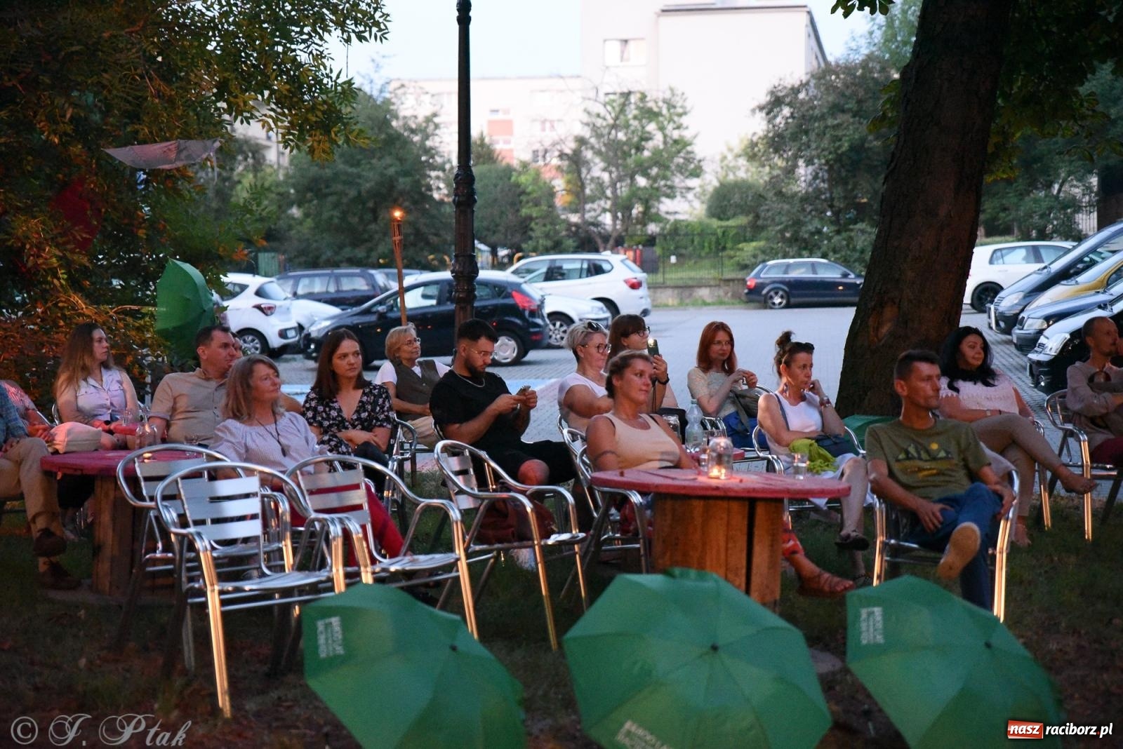 Zdjęcie w galerii na portalu naszraciborz.pl: NOC KULTURY II - Zda[e]rzenia NIEPOWTARZALNE w RCK wiadomości z regionu