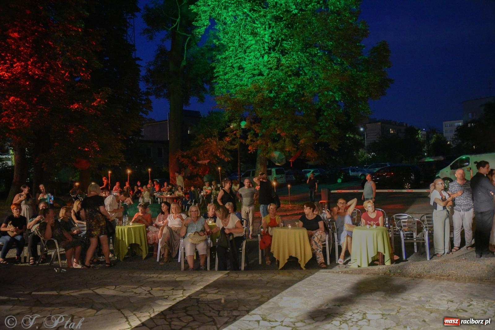 Zdjęcie w galerii na portalu naszraciborz.pl: NOC KULTURY II - Zda[e]rzenia NIEPOWTARZALNE w RCK wiadomości z regionu