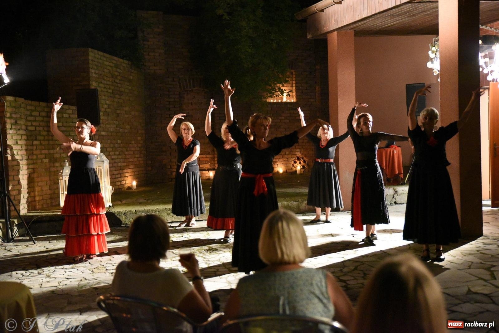 Zdjęcie w galerii na portalu naszraciborz.pl: NOC KULTURY II - Zda[e]rzenia NIEPOWTARZALNE w RCK wiadomości z regionu