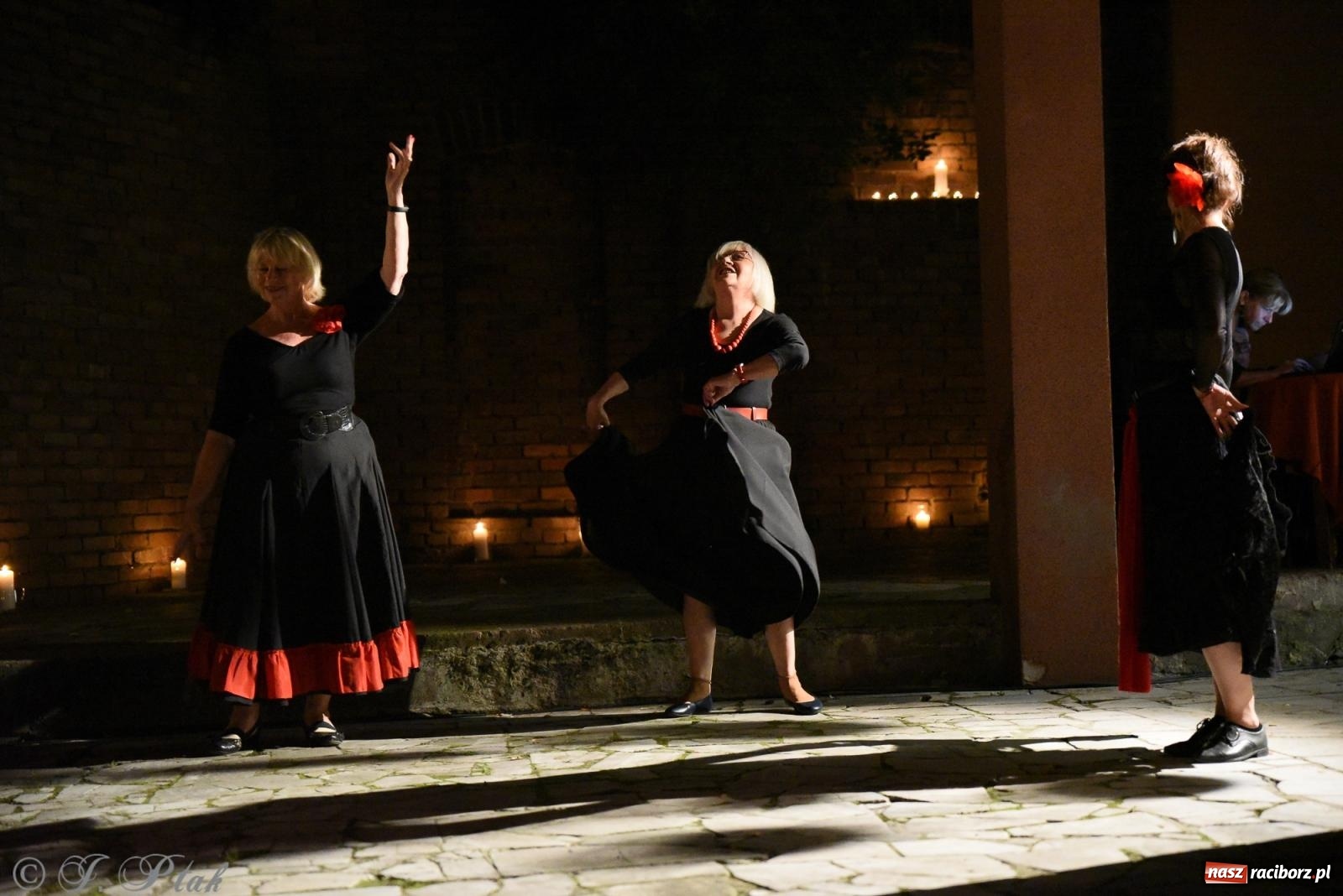 Zdjęcie w galerii na portalu naszraciborz.pl: NOC KULTURY II - Zda[e]rzenia NIEPOWTARZALNE w RCK wiadomości z regionu