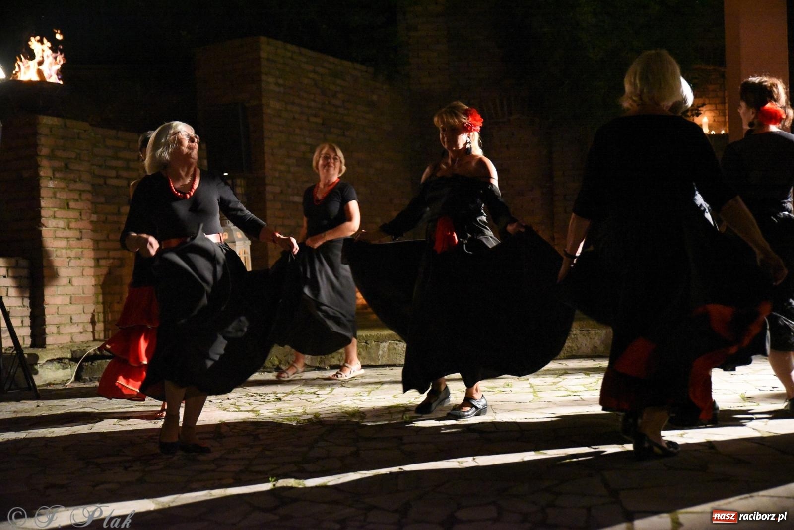 Zdjęcie w galerii na portalu naszraciborz.pl: NOC KULTURY II - Zda[e]rzenia NIEPOWTARZALNE w RCK wiadomości z regionu