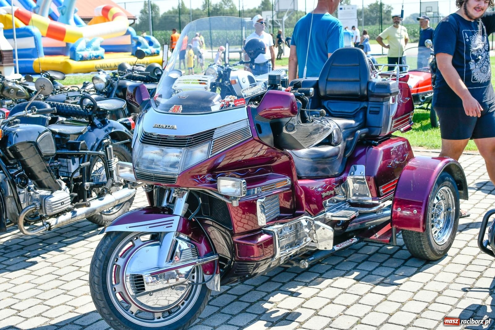 Zdjęcie w galerii na portalu naszraciborz.pl: Stare samochody i motocykle na zlocie w Zabełkowie [FOTO i WIDEO] wiadomości z regionu